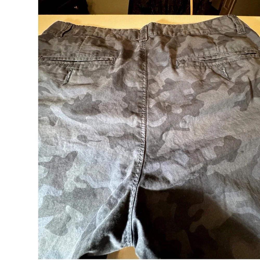 Buffalo David Bitton Empire Regular Camo Shorts Mens 32 Charcoal Grey Chino